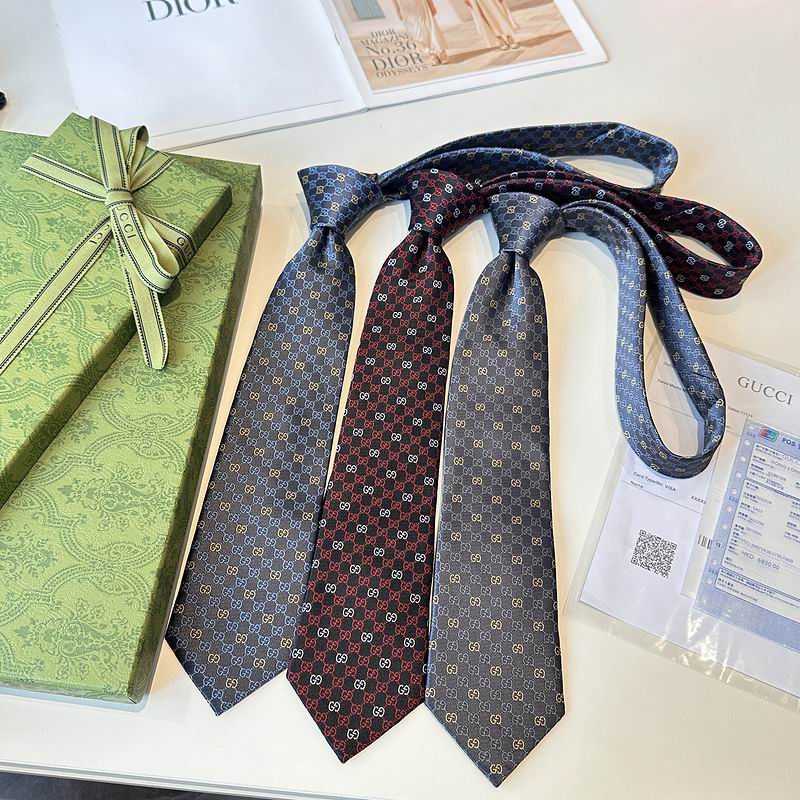 Gucci Tie hm36